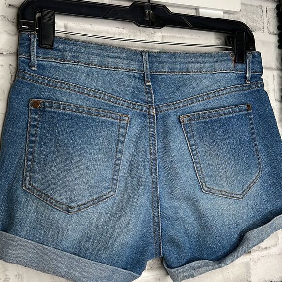 True Freedom Cuffed Jean Shorts Size 7 Medium Large - Picture 5 of 7